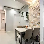 New - 2 Min Metro Batoni - Luxury Apt Con Posto Auto