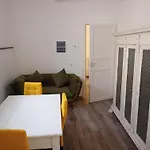 Giovanna\'S House