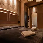 Hotel & Hostel 7