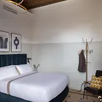 La Gabbia Del Grillo Apartments & Suites