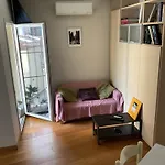 Sam\'S Central & Cosy Studio Apartment By The Old Town
