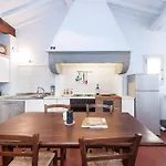 Borgo Albizi Apartment