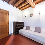 Borgo Albizi Apartment