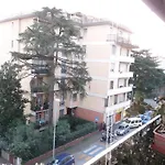 Ai Piedi Delle Colline