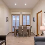 Federighi Halldis Apartment