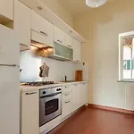 Lungarno Apartment