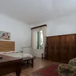 Guest House Sant\'Ambrogio