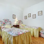 Rustici Apartment With Terrace