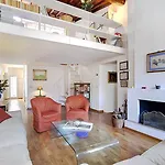 Rustici Apartment With Terrace