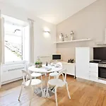 Santa Croce Stylish Flat