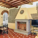Apartment In Front Of Palazzo Gucci
