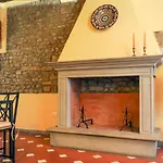 Apartment In Front Of Palazzo Gucci