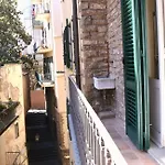 Ponte Vecchio Charming Suite
