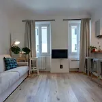 Scala Apartment By Mamo Florence