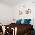 Via Borgo Ognissanti One Bedroom Apartment