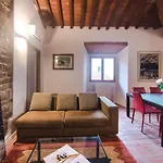 Central Location In Florence Inviting Apt