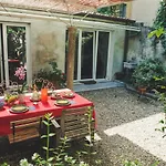 Secret Garden Apartment