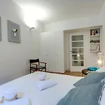 Costa San Giorgio Apartment By Mamo Florence