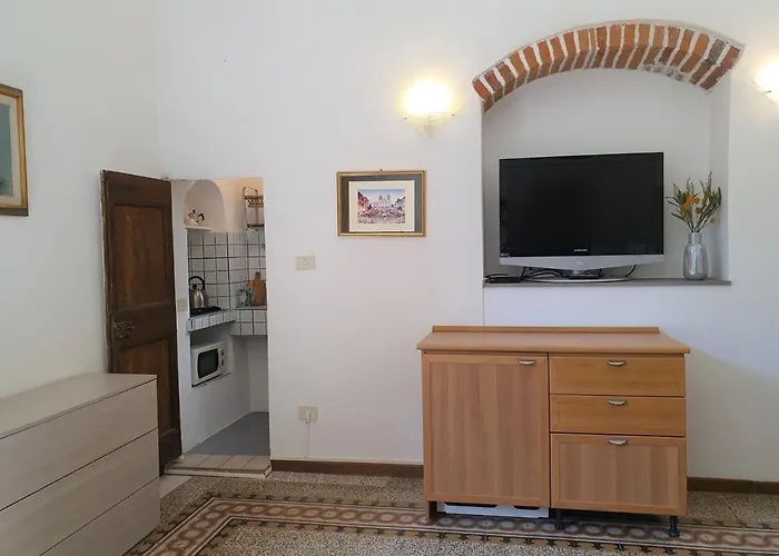Piazza Ciompi Studio Apartment