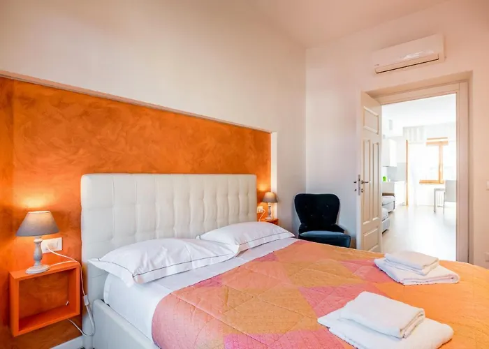 Guesthost - Santa Maria Novella Cozy Flat