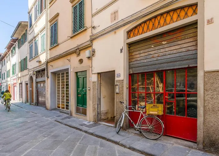 Amazing Apartment In Firenze With Kitchen