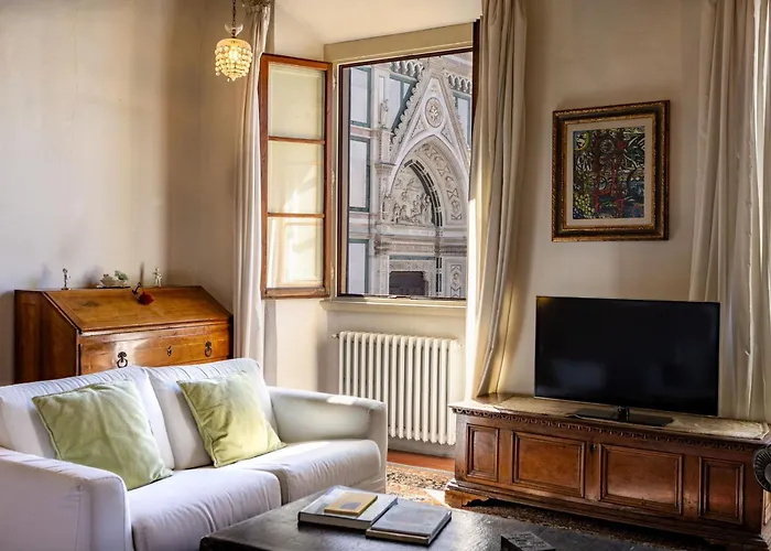 Santa Croce Dante\'S View Apartment With Terrace By Halldis