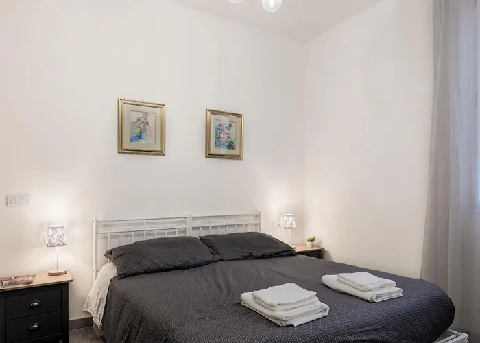 Deluxe Suite \