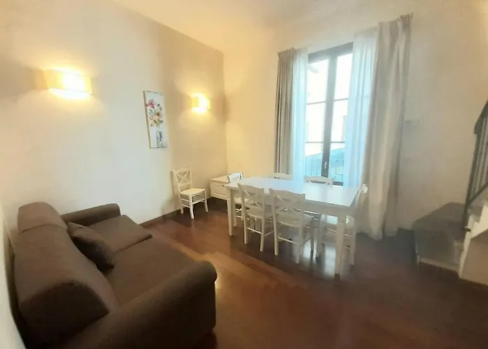 Albizi Donatello Apt 206