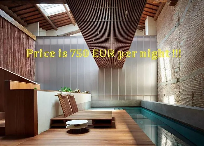 750 Eur - Unique Design 4 Bed Apartment