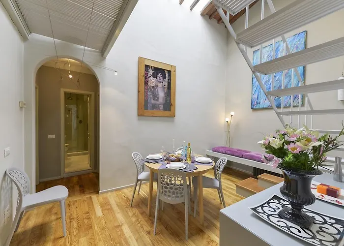 Luce Halldis Apartment