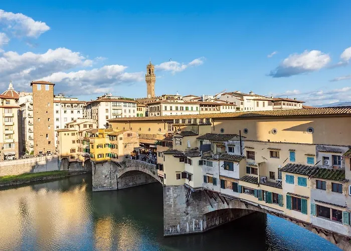 Apartments Florence - Elegant Arno View