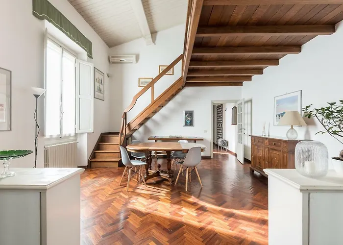 Leopolda Dream Beautiful Apartment Sleeps 5!