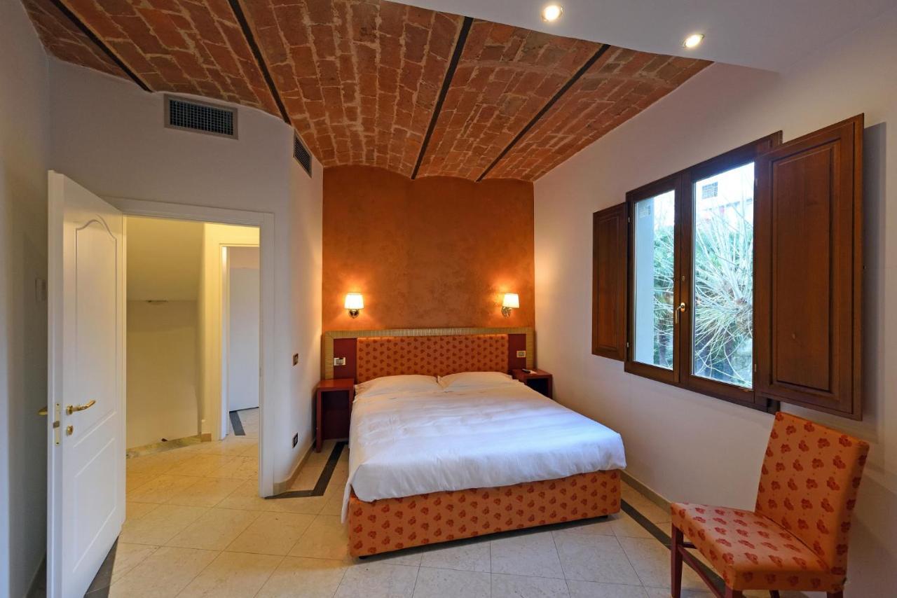 Guest house Relais La Corte Di Cloris 3*