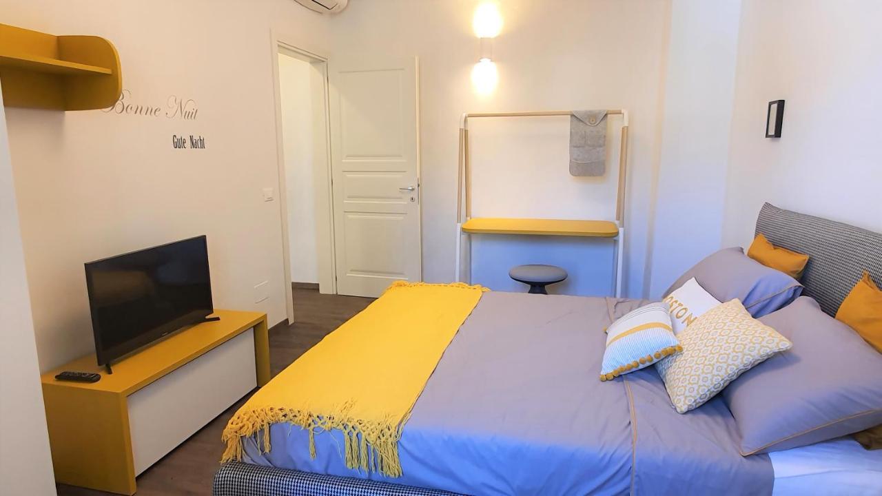 Apartment Elegant Yellow In San Gallo Florence