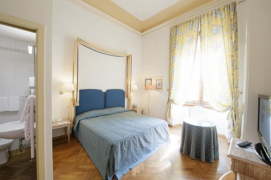 Palazzo Ruspoli Apartment *