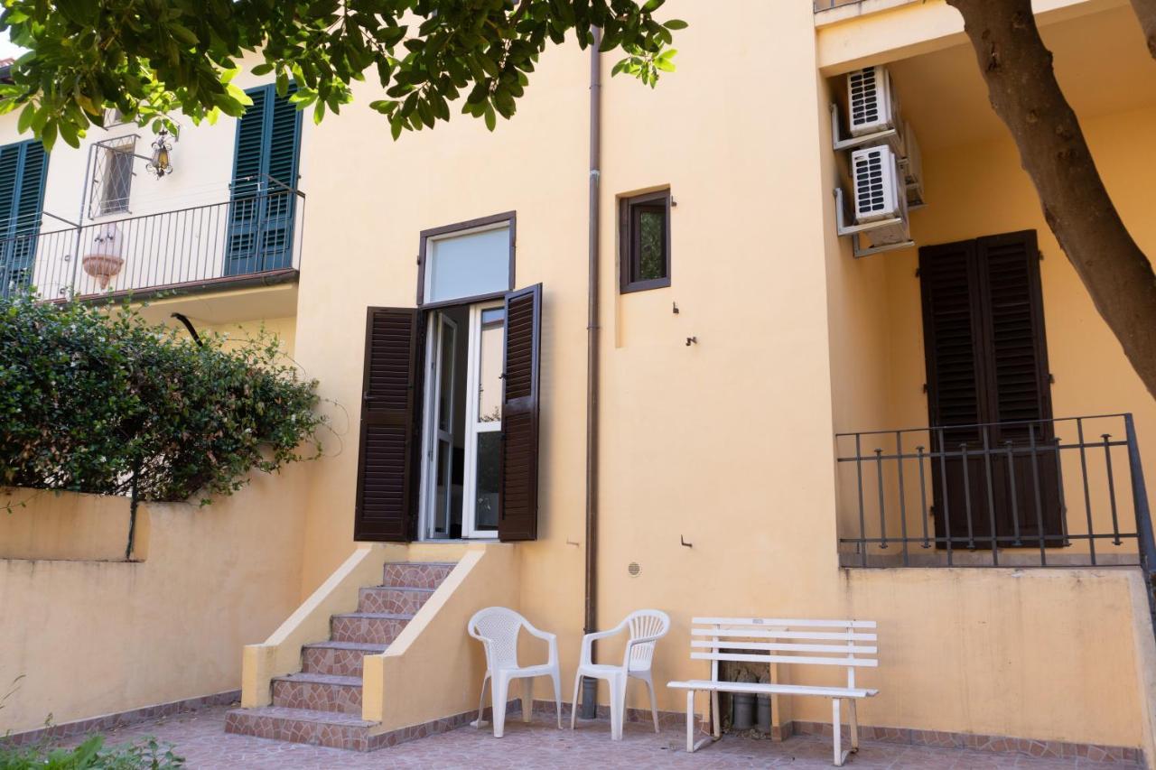 Palazzo Oliveto *