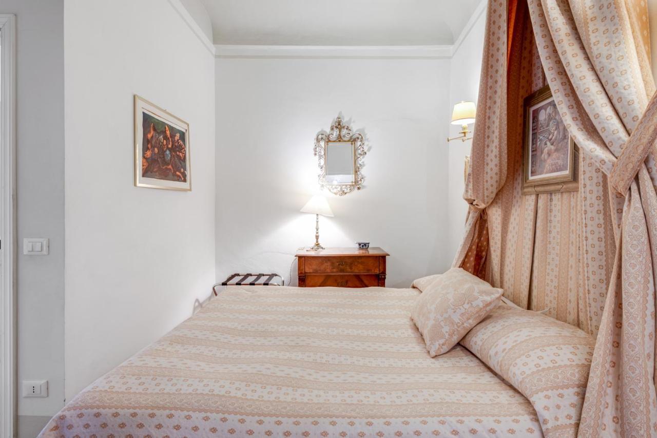 Pietre Dure Apartment *