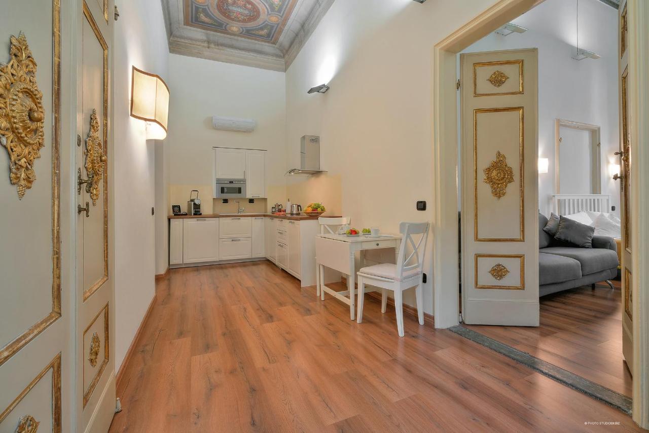 Wine Chianti Classico Aparthotel 2*