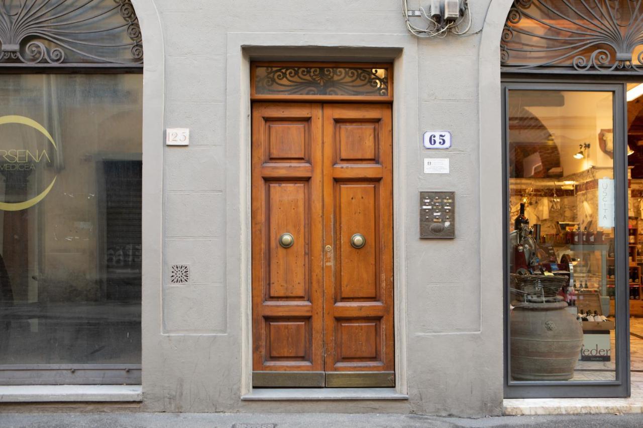 Borgo San Frediano 65 * Florence