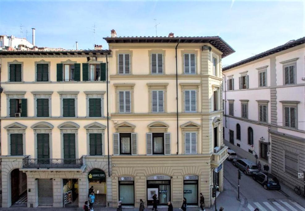 Charming Cavour Heart Of Apartment Florence