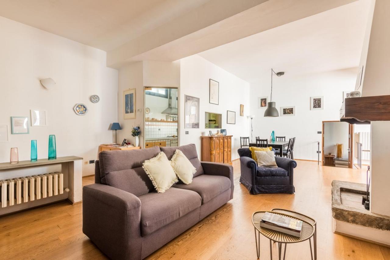 Refined Flat With Private Loggia In San Frediano Appartement *