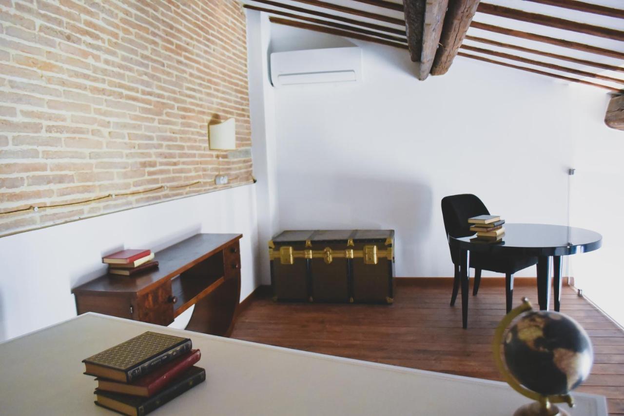Apartment Del Giglio's Luxury In Piazza Della Signoria *