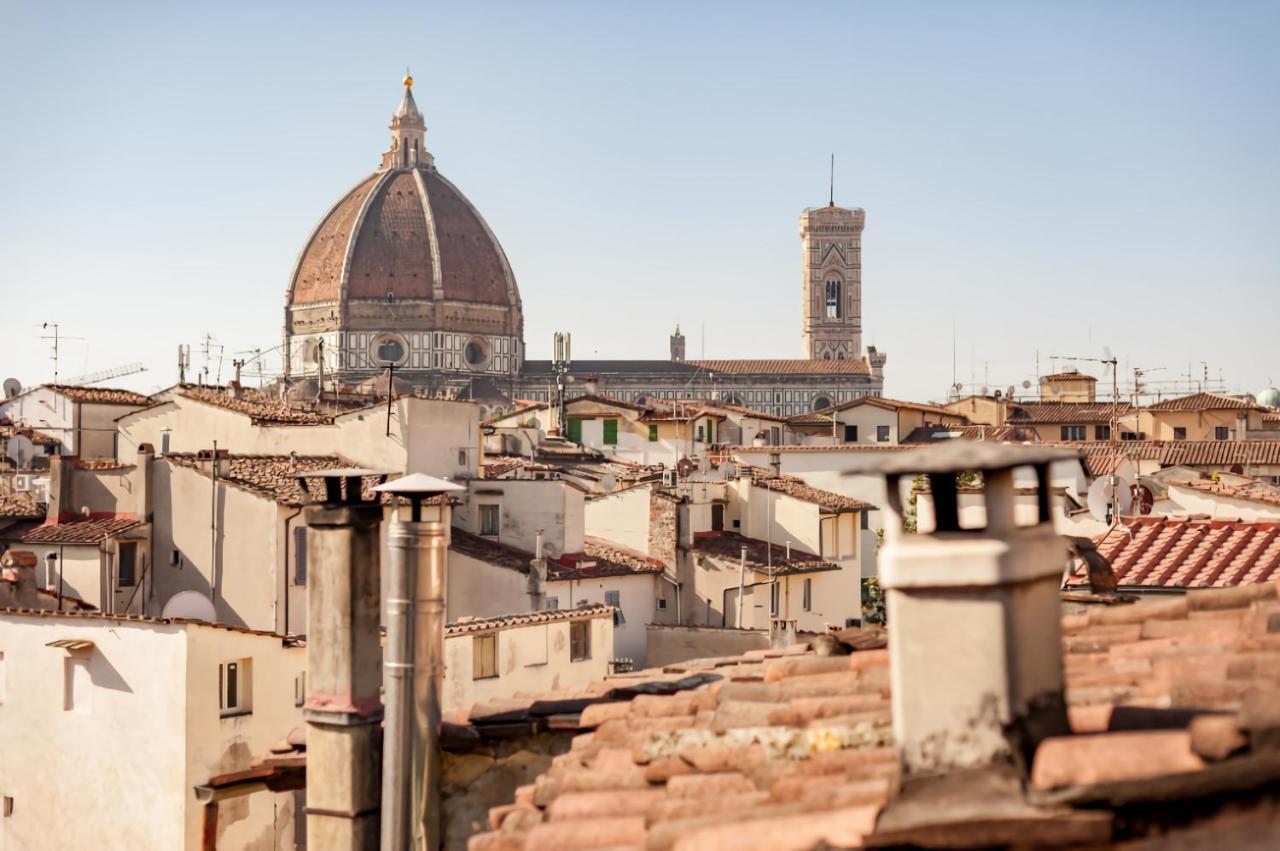Lovenest * Florence