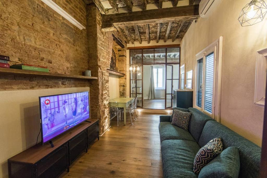 Irene's San Niccolo Apartment