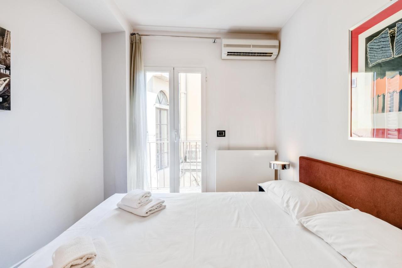 Piazza Santa Croce Design With Balcony Apartment Florence