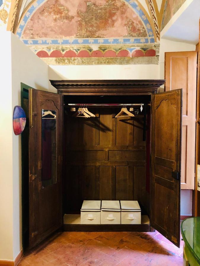 Apartment Cozy In A Private Museum In Oltrarno
