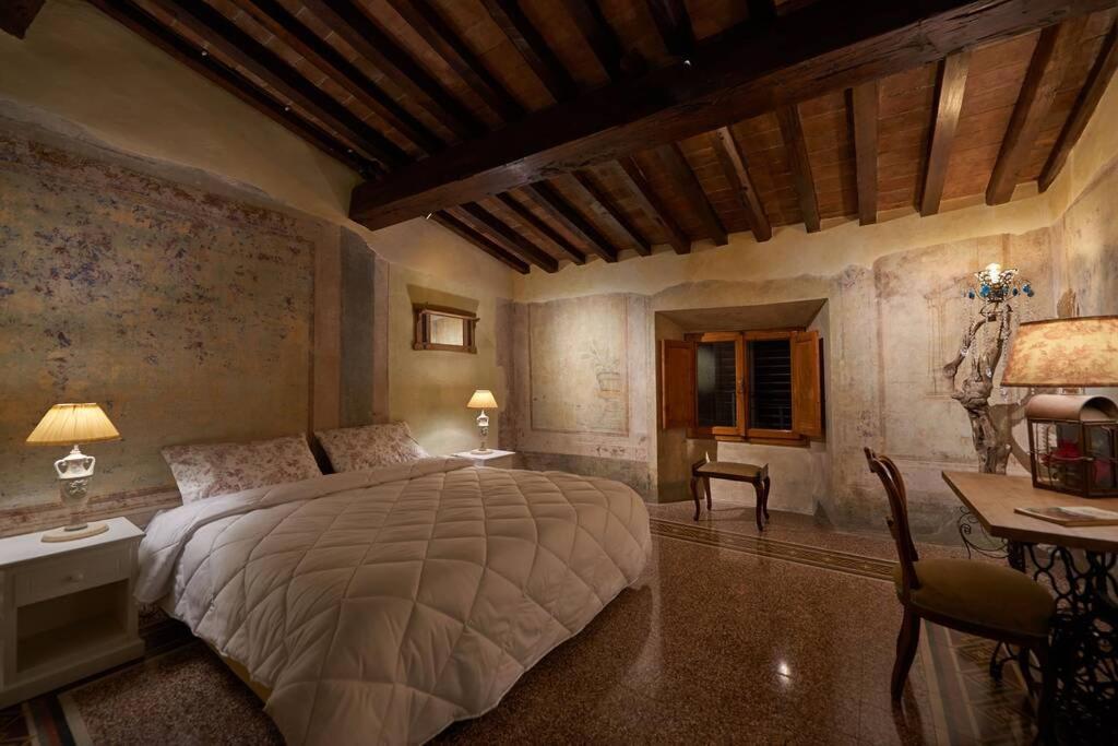 Apartment Art Pandolfini Florence