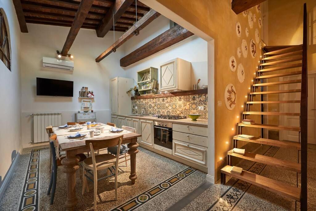 Art Pandolfini Apartment *