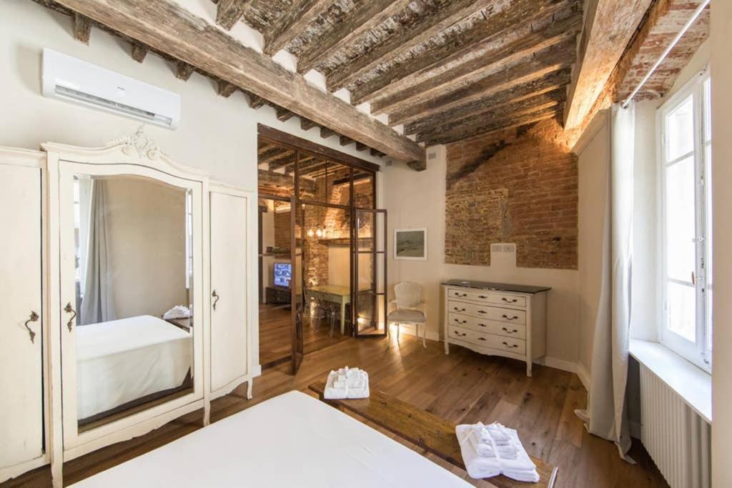 Irene's San Niccolo Florence