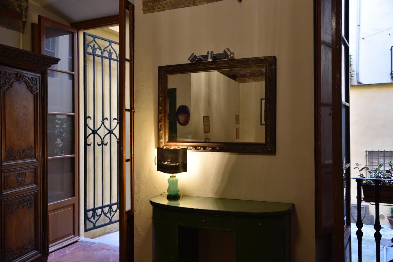 Cozy In A Private Museum In Oltrarno Apartment *